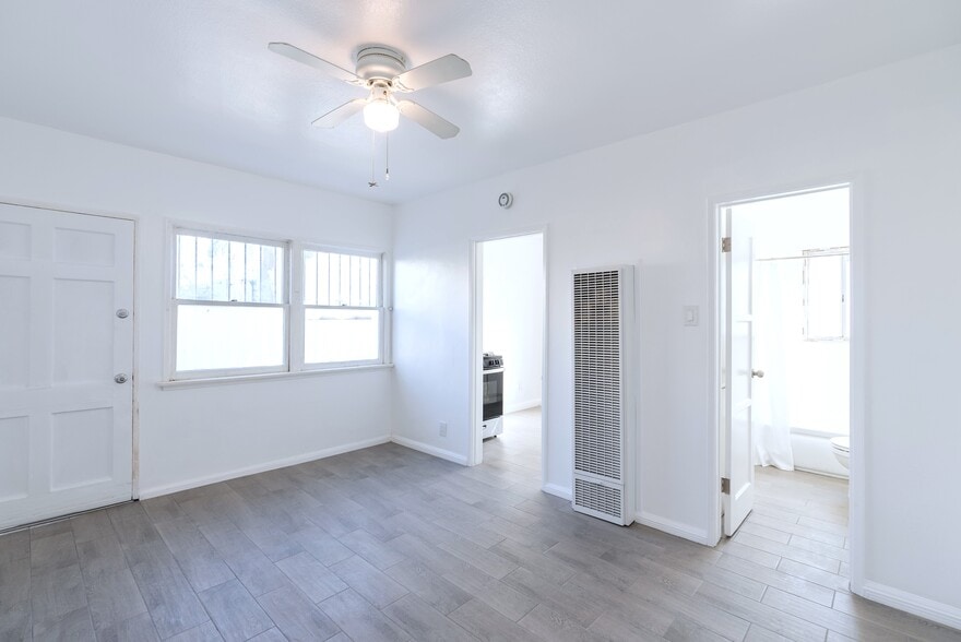 Living Area - 128 Elm Ave