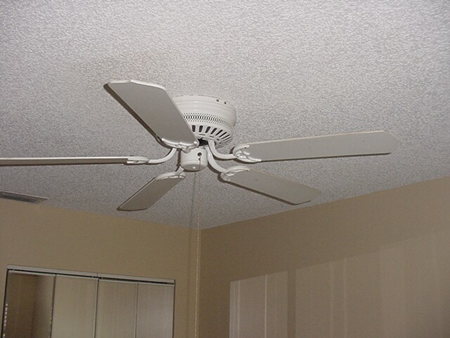 Building Photo - 4037 NW Cinnamon Tree Cir