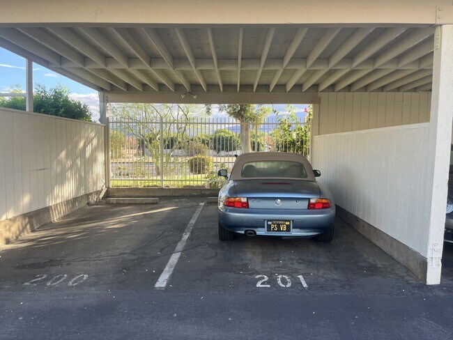 Building Photo - 1725 N Vía Miraleste