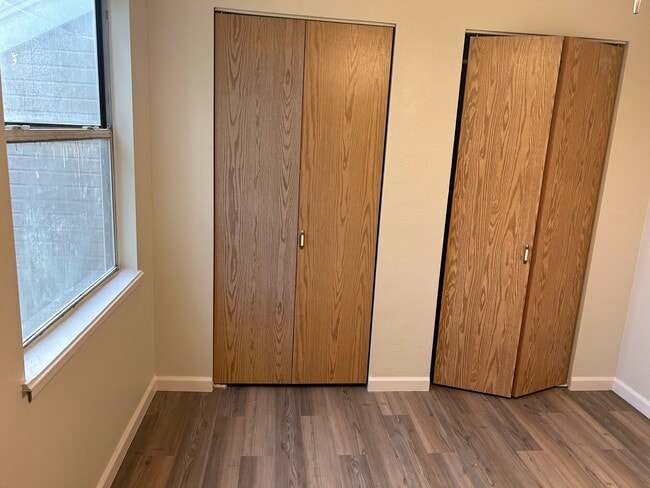 Building Photo - 1195 S Gilbert St