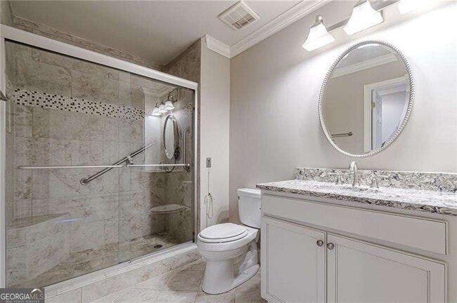 Building Photo - 300 Johnson Ferry Rd