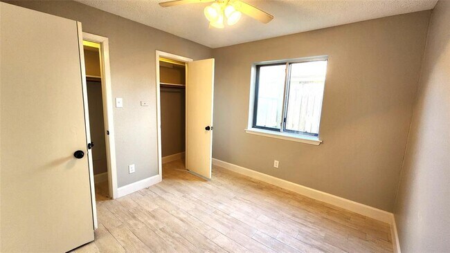 Building Photo - 16727 Carrack Turn Dr