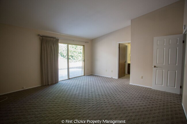 Building Photo - 6794 Rycroft Dr