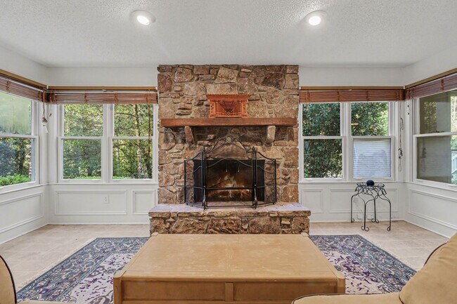 Building Photo - Two Levels. Two Kitchens. One Pool. East Cobb at $5,495/month