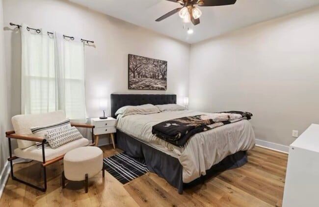 Building Photo - 2406 Truxillo St