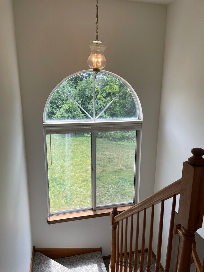 Building Photo - 4440 Larkspur Ln