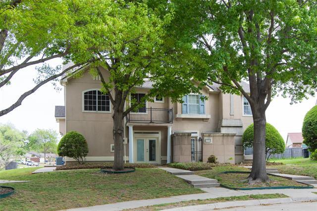 Primary Photo - 609 Regency Dr