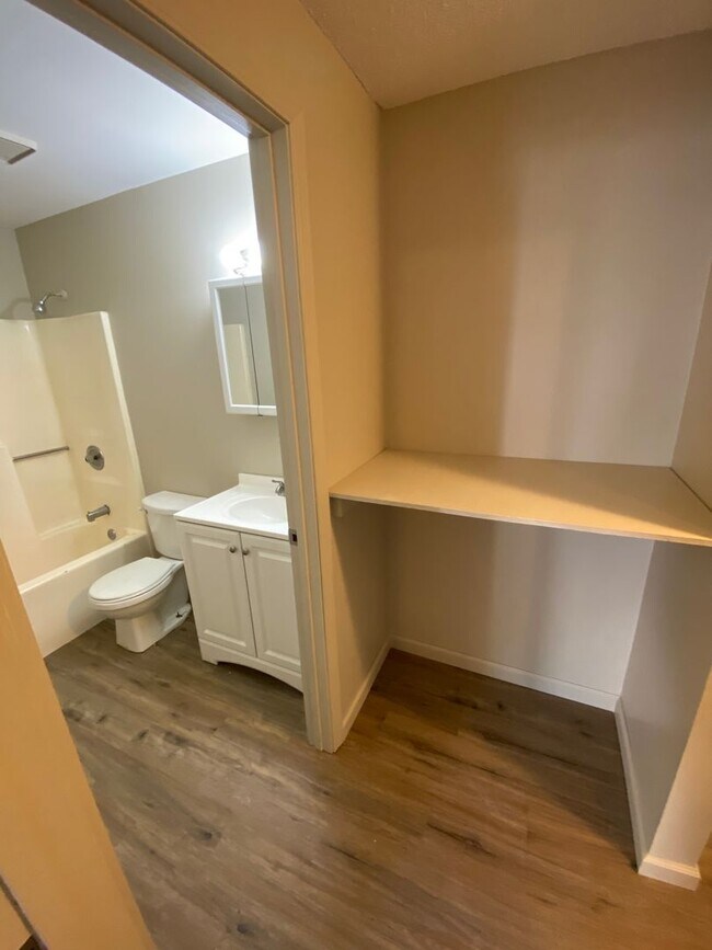 Building Photo - 2901 Lawnridge Ct