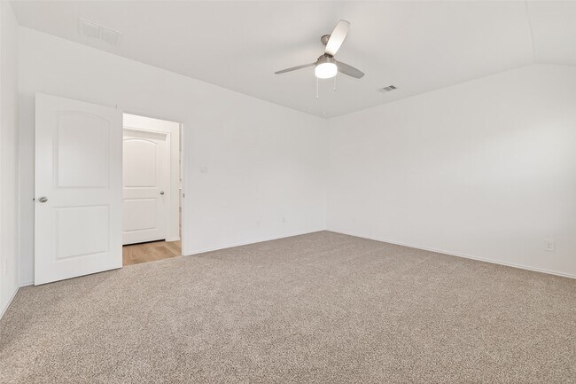 Building Photo - 27410 Oceanus Springs Dr
