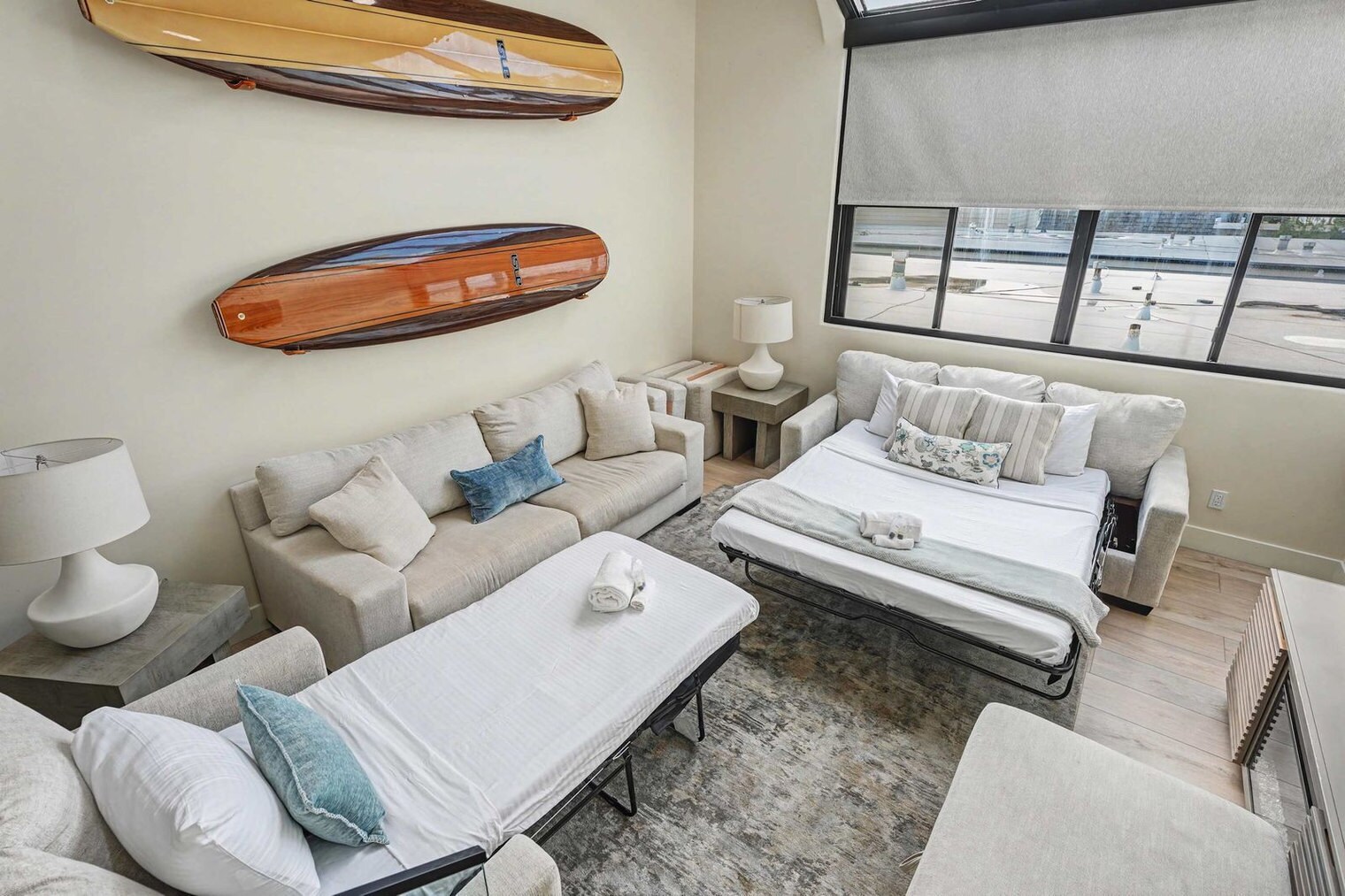 Building Photo - 357 Playa Del Sur St