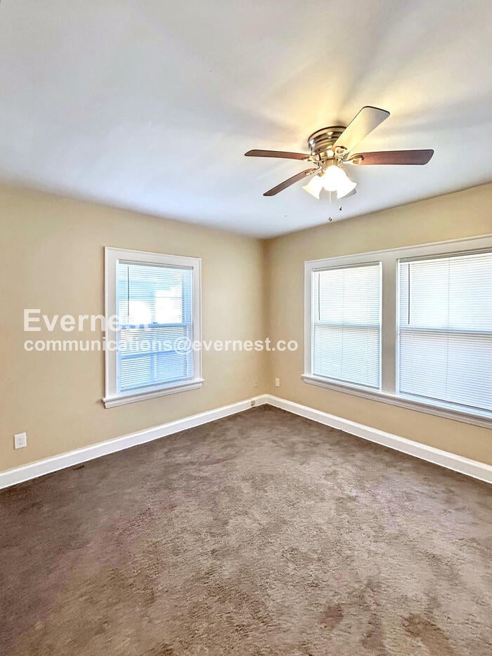 Building Photo - 988 Brunswick Rd