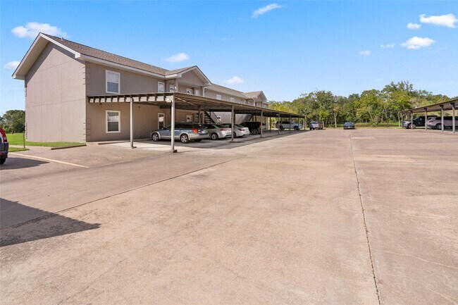 Building Photo - 210 Brazos St