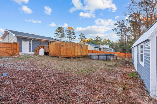 Building Photo - 214 Manchester Rd