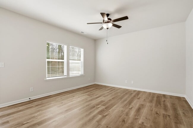 Building Photo - Brand New 4BR Home in The Pines at Paw Creek – Modern Design