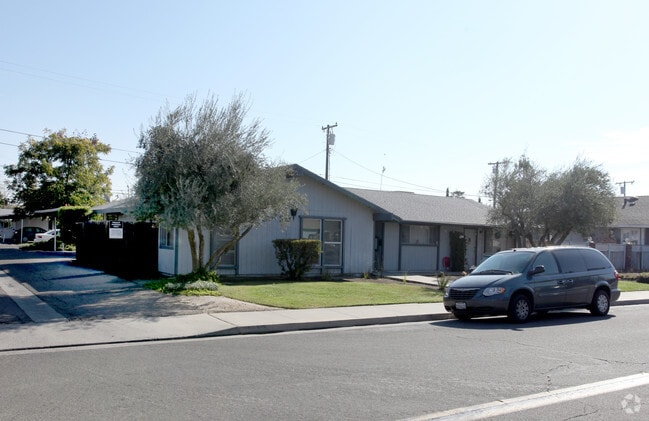 Building Photo - 1961 Emma Lee Ln