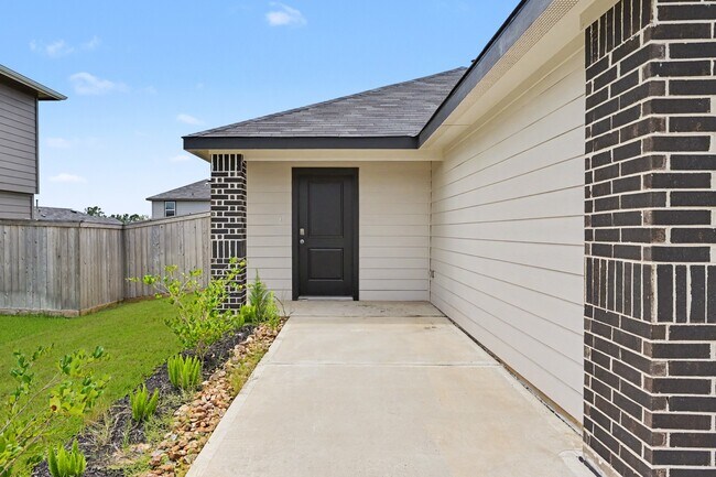 Building Photo - 40839 Hawthorne Glades St