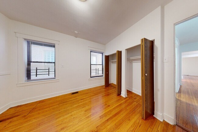 Floorplan - 5218-5220 S. Kimbark Avenue