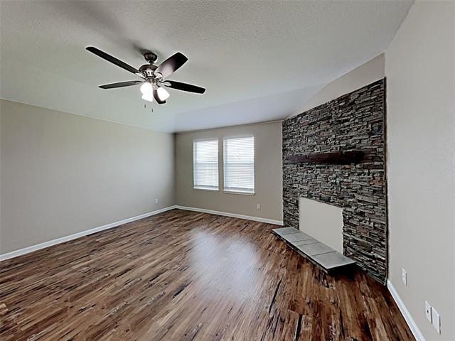 Building Photo - 502 Cleveland Dr