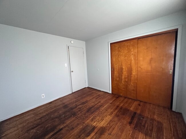 Building Photo - 101 Virginia-N