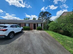 Building Photo - All Electric 1 Bedroom 1 Bathroom- WATER Flat Rate $50