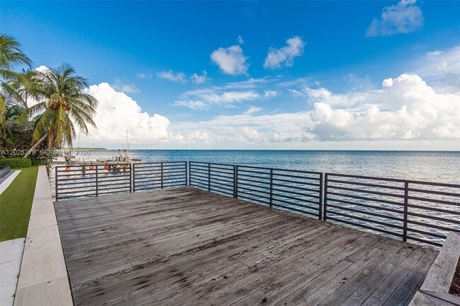 Building Photo - 760 S Mashta Dr