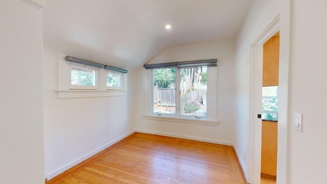 Building Photo - Elegant & Updated 2BR / 1BA Apartment with Beautiful City Views — Corona Heights