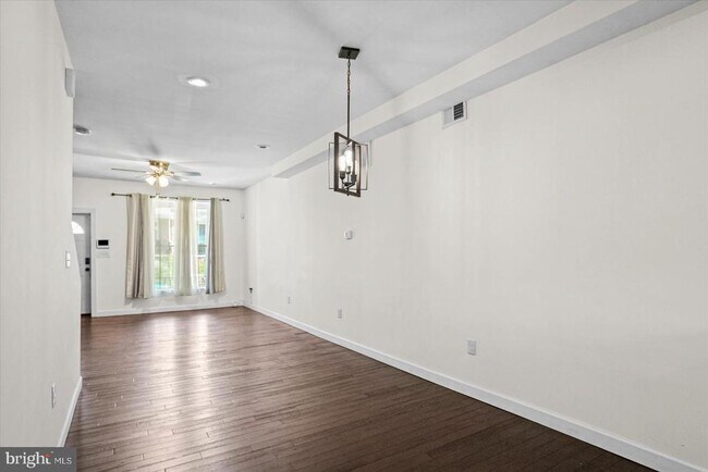 Building Photo - 609 McKewin Ave