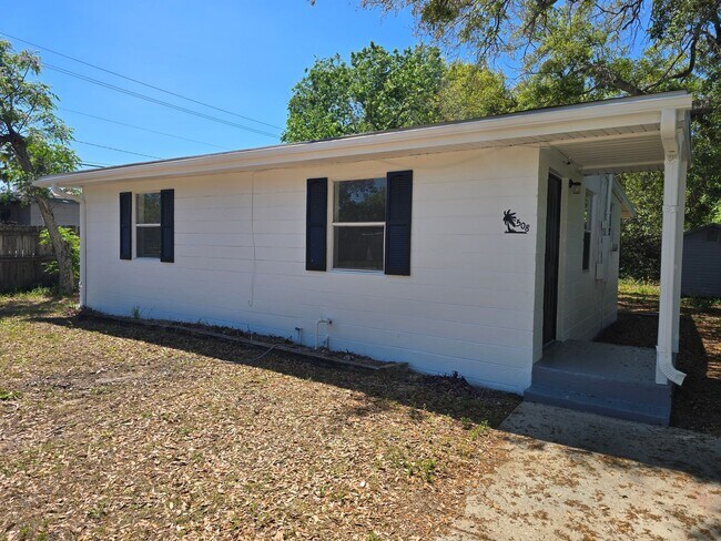 Building Photo - Cozy 2-bedroom, 1-bath home in Daytona Beach