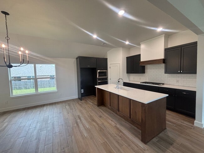 Building Photo - Wonderful 4 Bed 2.5 Bath Home in Norman