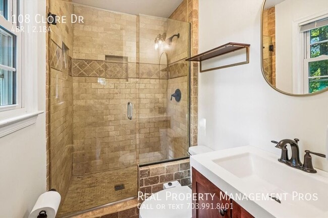 Building Photo - 108 Clore Dr