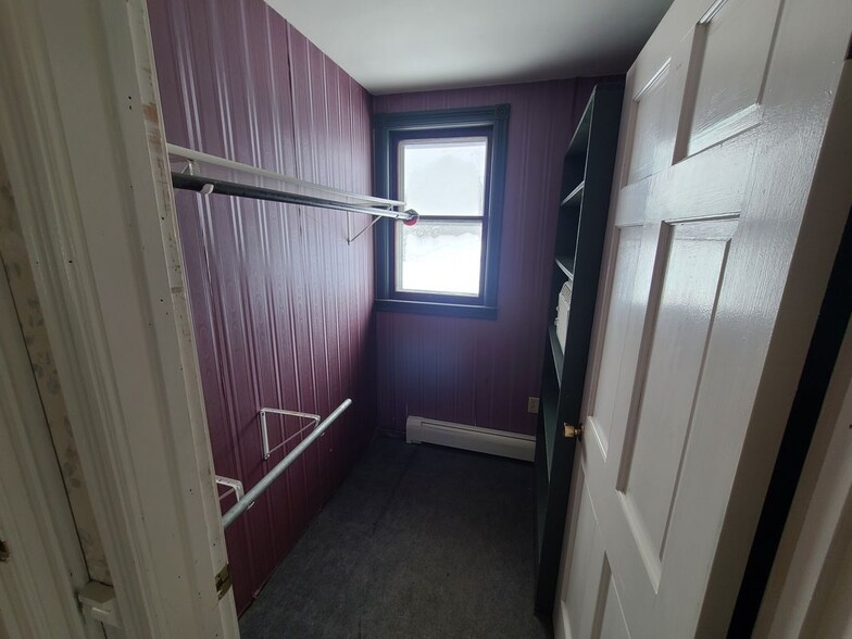 Building Photo - 608 Water St