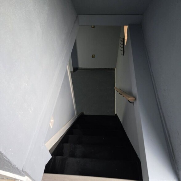 Building Photo - 21676 N Essex Dr