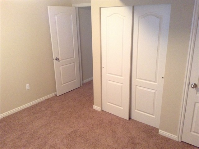 Building Photo - 10526 Doral Dr