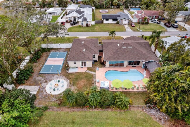Building Photo - 109 Lake Judy Lee Dr