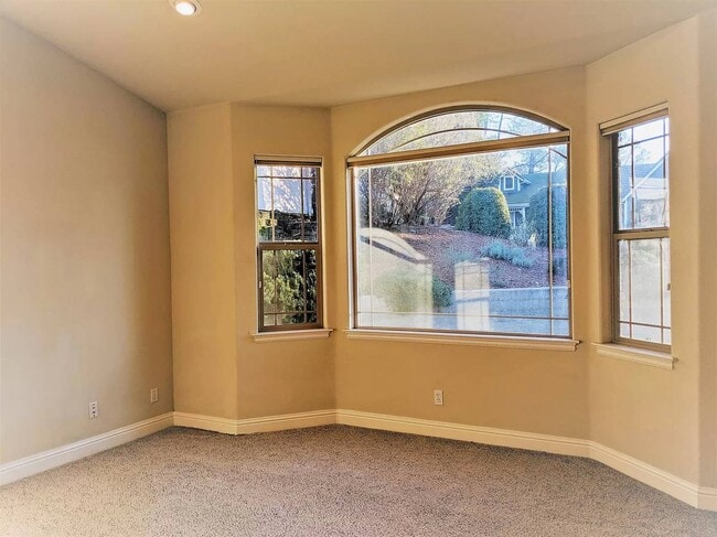Building Photo - 1043 Diamante Robles Ct