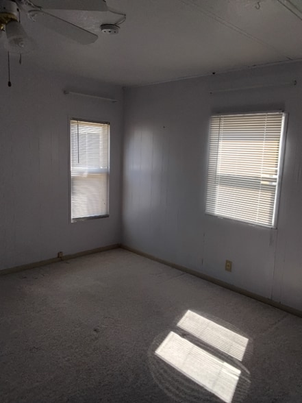 Building Photo - 81 Jacaranda Dr