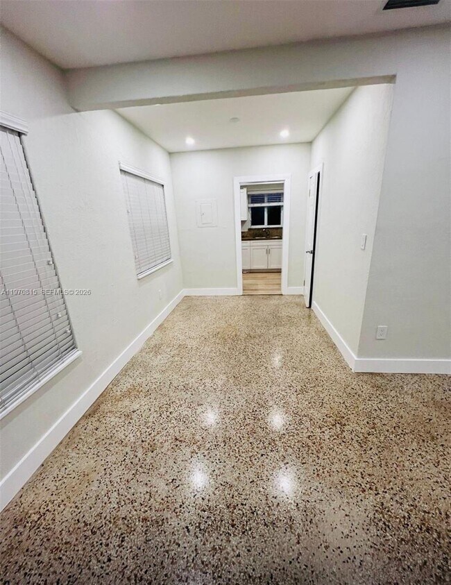 Building Photo - 12000 NE 9th Ave