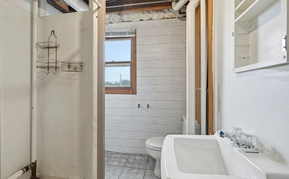 Basement Bathroom - 1672 10th St NW