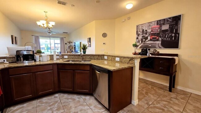 Building Photo - 4085 Shadetree Ln