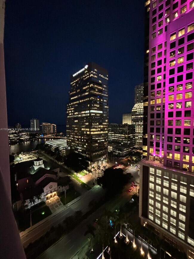 Building Photo - 500 Brickell Ave