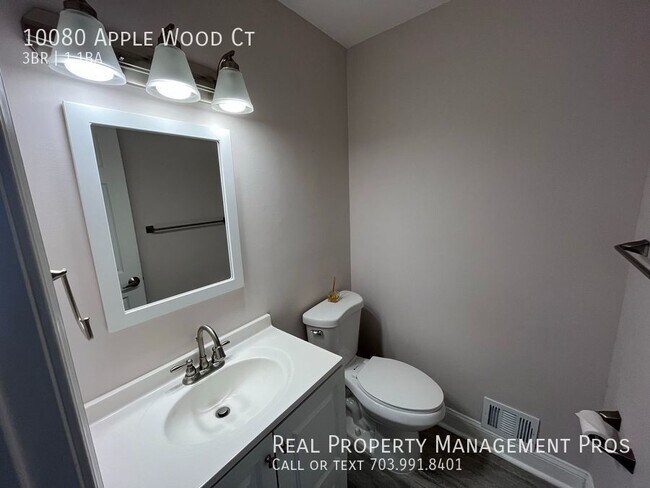 Building Photo - 10080 Apple Wood Ct