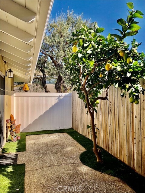Building Photo - 5461 Bonanza Dr