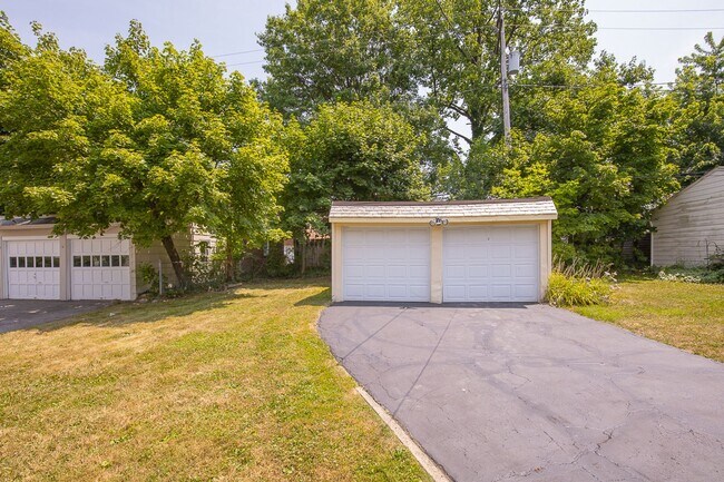 Building Photo - 3715 Avalon Rd