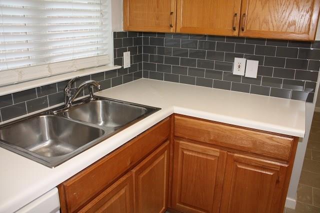 Building Photo - 8104 Hawick Dr