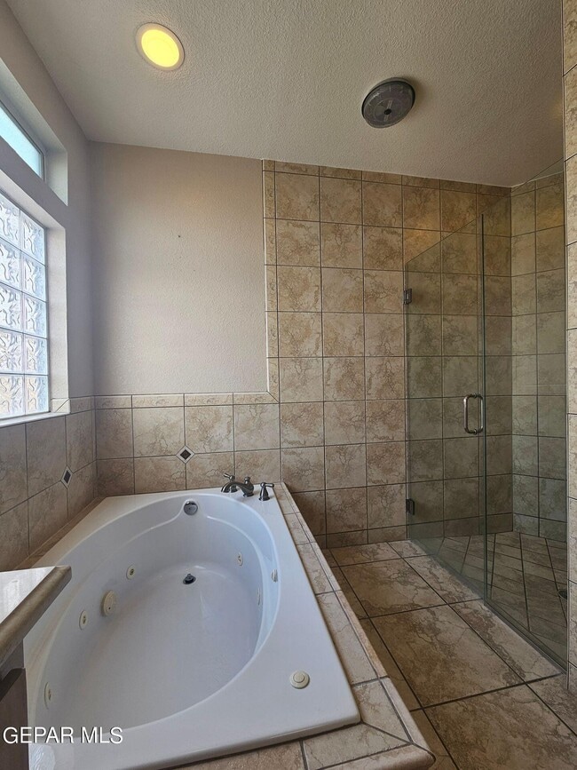 Building Photo - 6713 Capitan Ridge