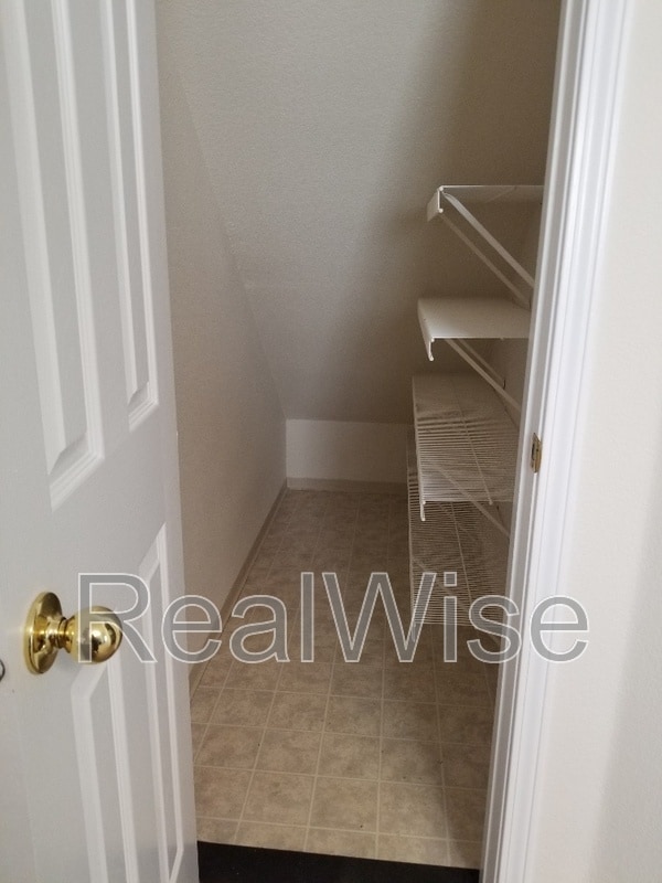 Building Photo - 1527 Hamilton Ln