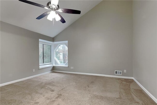 Building Photo - 2861 Hadrian Dr SW