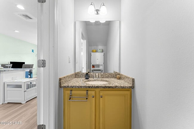 Building Photo - 7470 Shadow Lake Dr