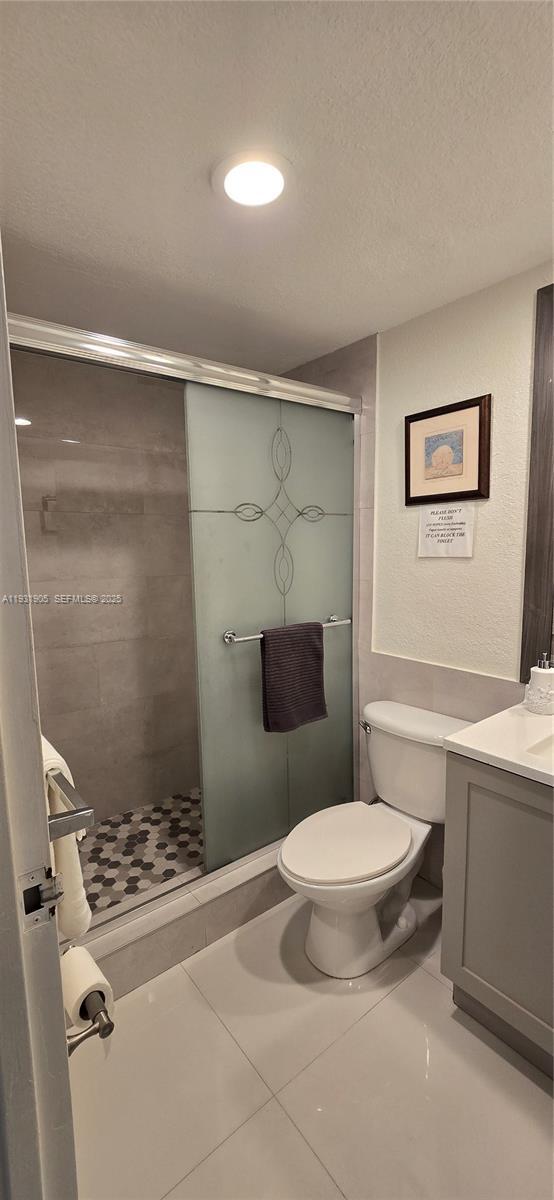 Building Photo - 4001 S Ocean Dr