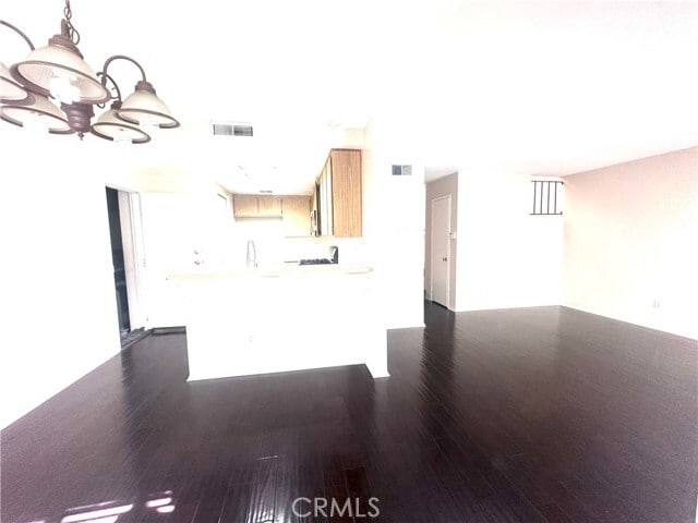 Building Photo - 9723 La Jolla Dr